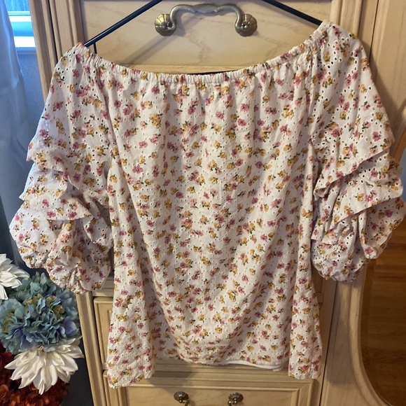 Eyelet Off The Shoulder Top - Picture 8 of 8